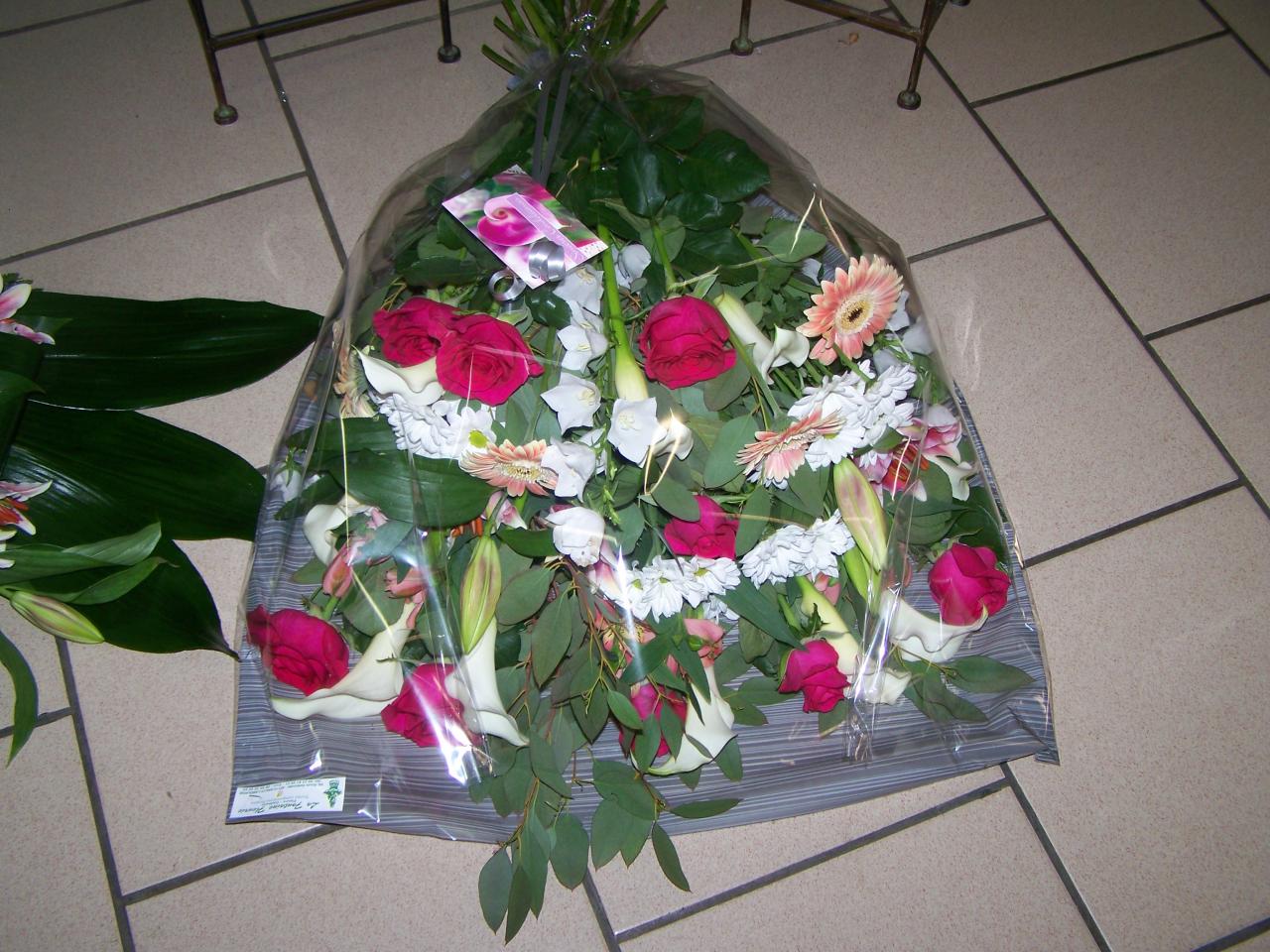 bouquet gerbe deuil GD01